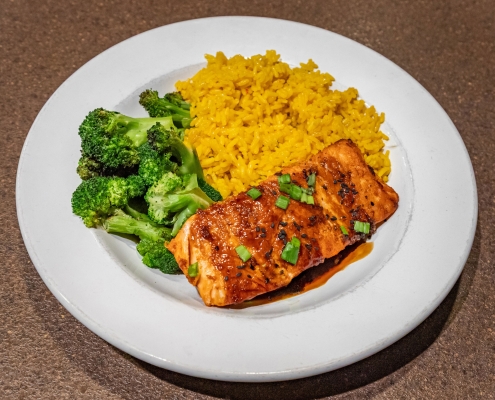 salmon, rice, and broccoli dinner entree